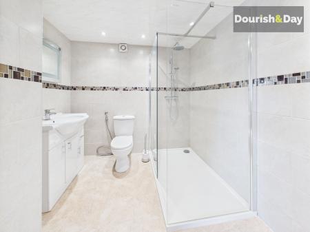 Bed One - En-Suite
