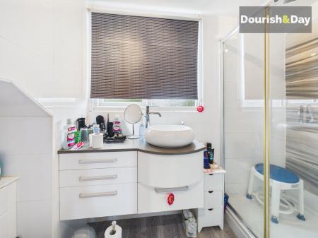 Ensuite Shower Room