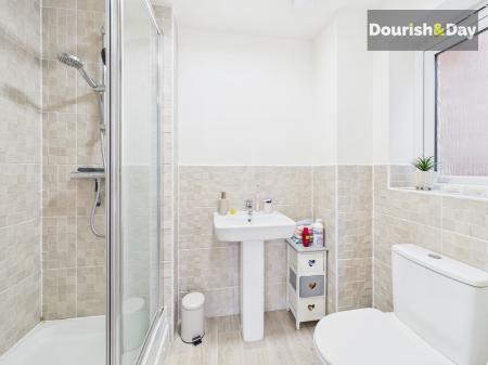 Ensuite Shower Room