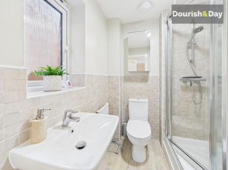 Ensuite Shower Room