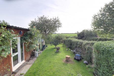 Rear Garden & View