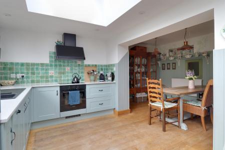 Kitchen / Breakfast Room