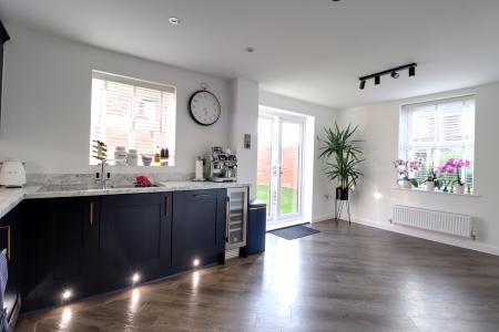 Large Dining Kitchen