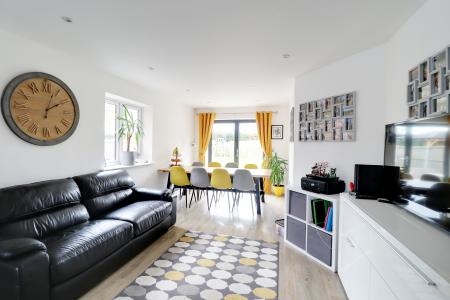 Kitchen Diner / Family Room