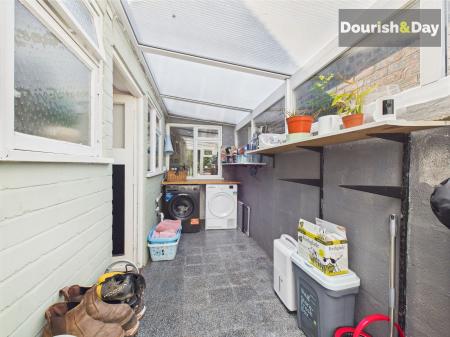 Utility/Rear Porch