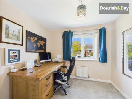Bedroom 4/Study