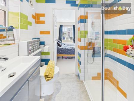 Bedroom 2 & 3 En-Suite