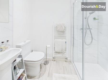 Bedroom 1 En-Suite