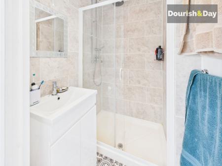Bedroom One En-Suite