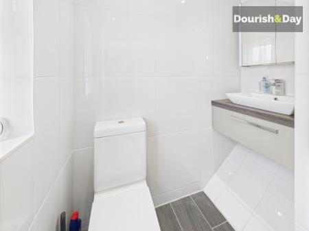 Bedroom One En-Suite
