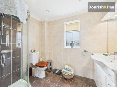 Bedroom 1 En-Suite