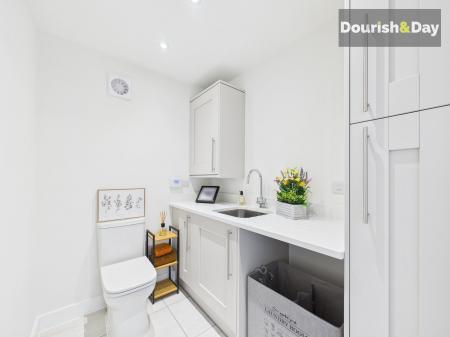 Utility/Guest WC