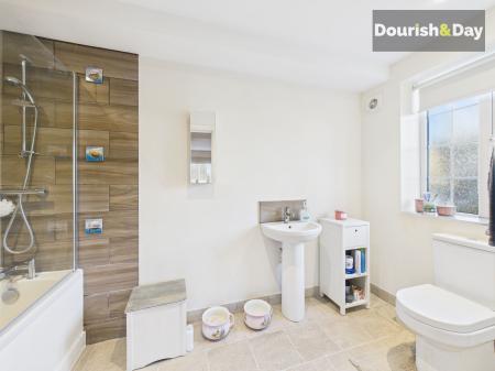 Bedroom 1 En-Suite Bathroom