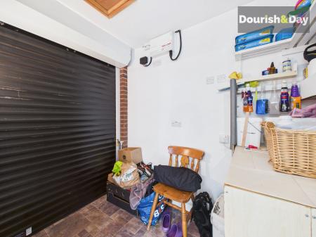 Utility / garage Area