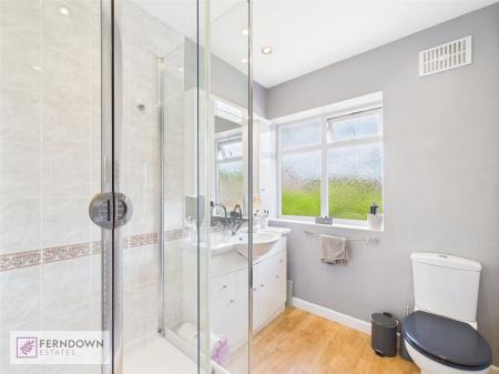 Family Shower Room