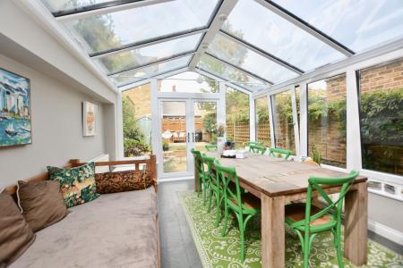 Garden / Dinning Room