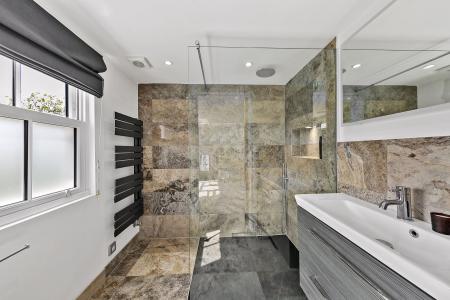 Ensuite Shower Room