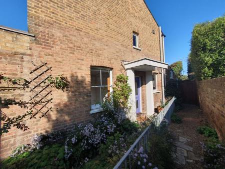 School Road, East Molesey