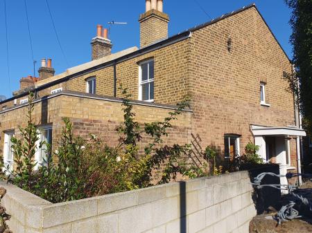 School Road, East Molesey