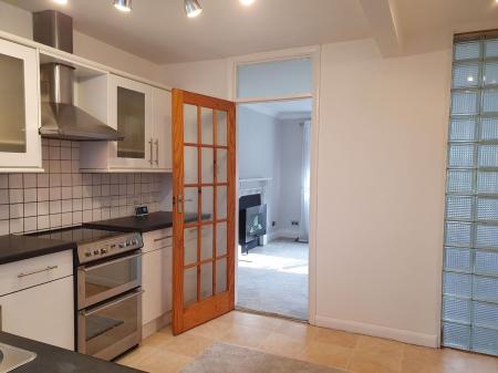 Kitchen (view two)