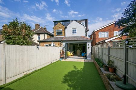 Garden to house