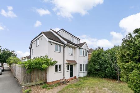 Hurst Road, West Molesey