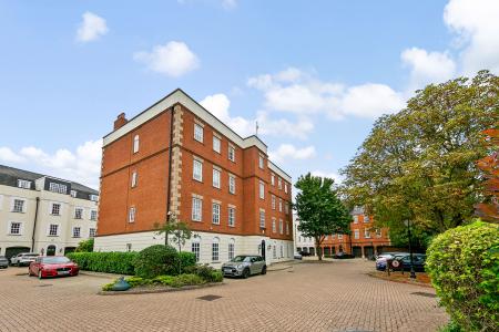 Ann Boleyn House, Queens Reach, East Molesey
