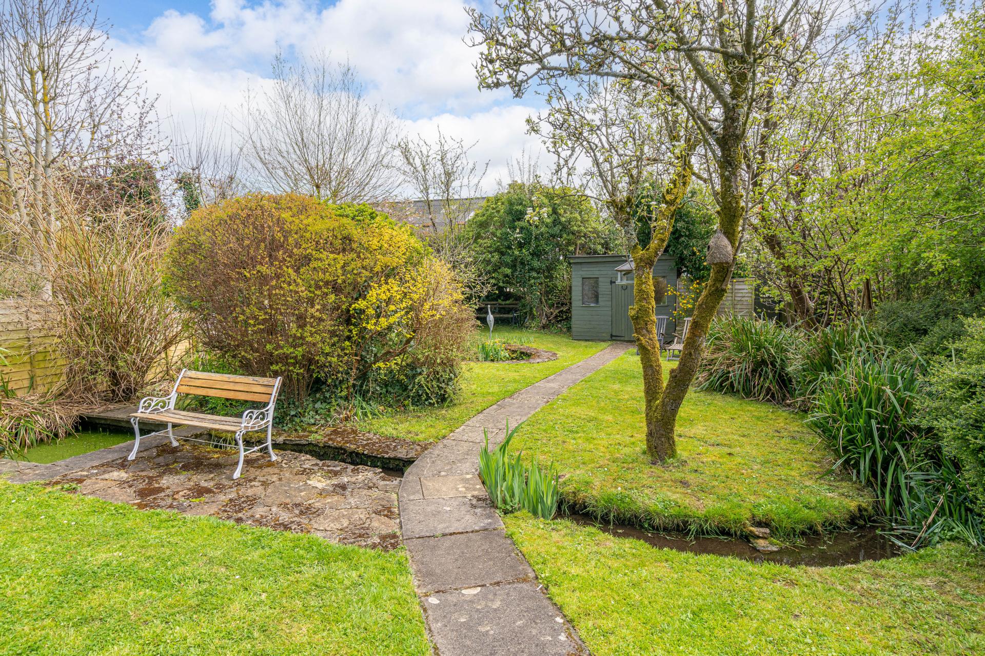 2 bedroom Terraced House for sale in Tetbury