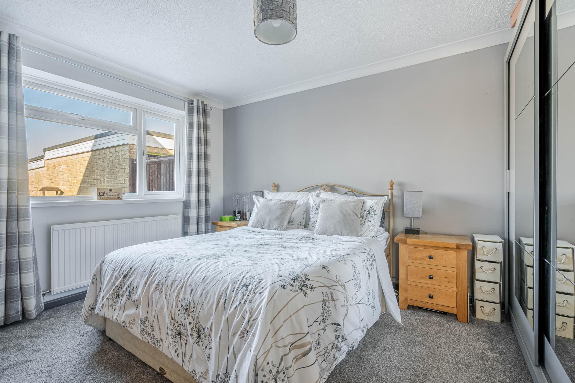 2 bedroom Bungalow for sale in Stroud