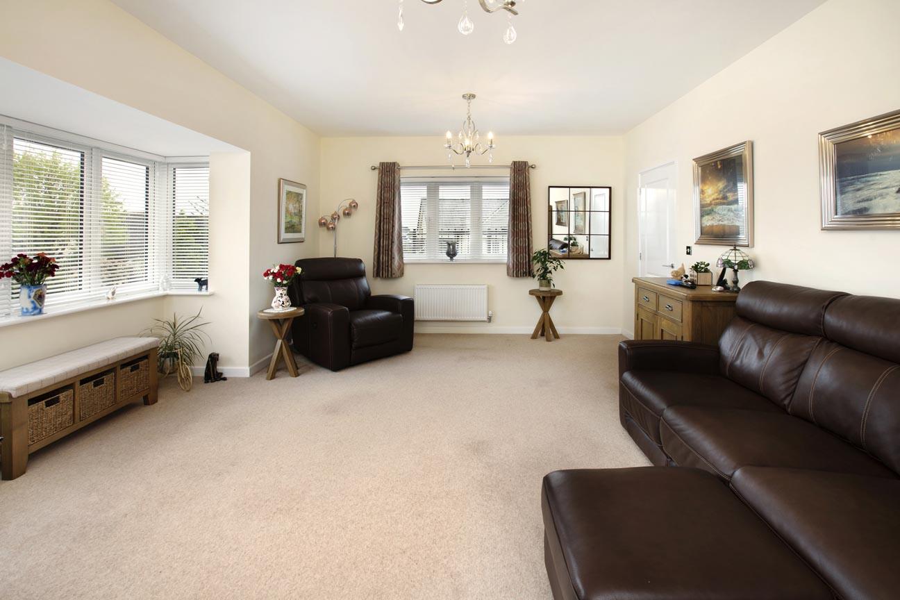 4 bedroom Detached House for sale in Bunting Way