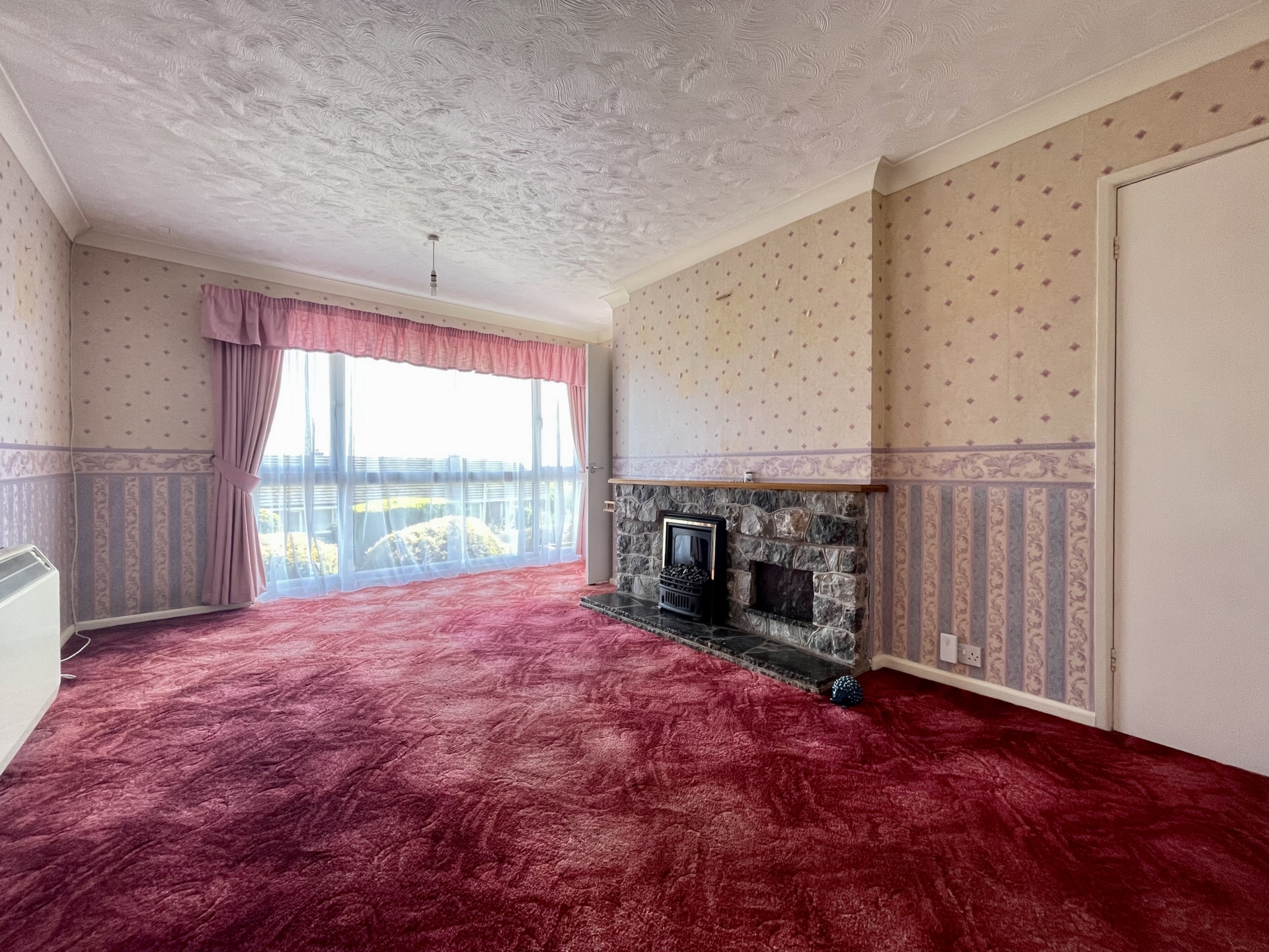 2-bedroom-bungalow-for-sale-in-silverton