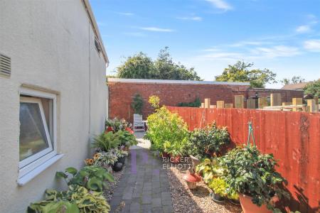 Cottage Style Garden