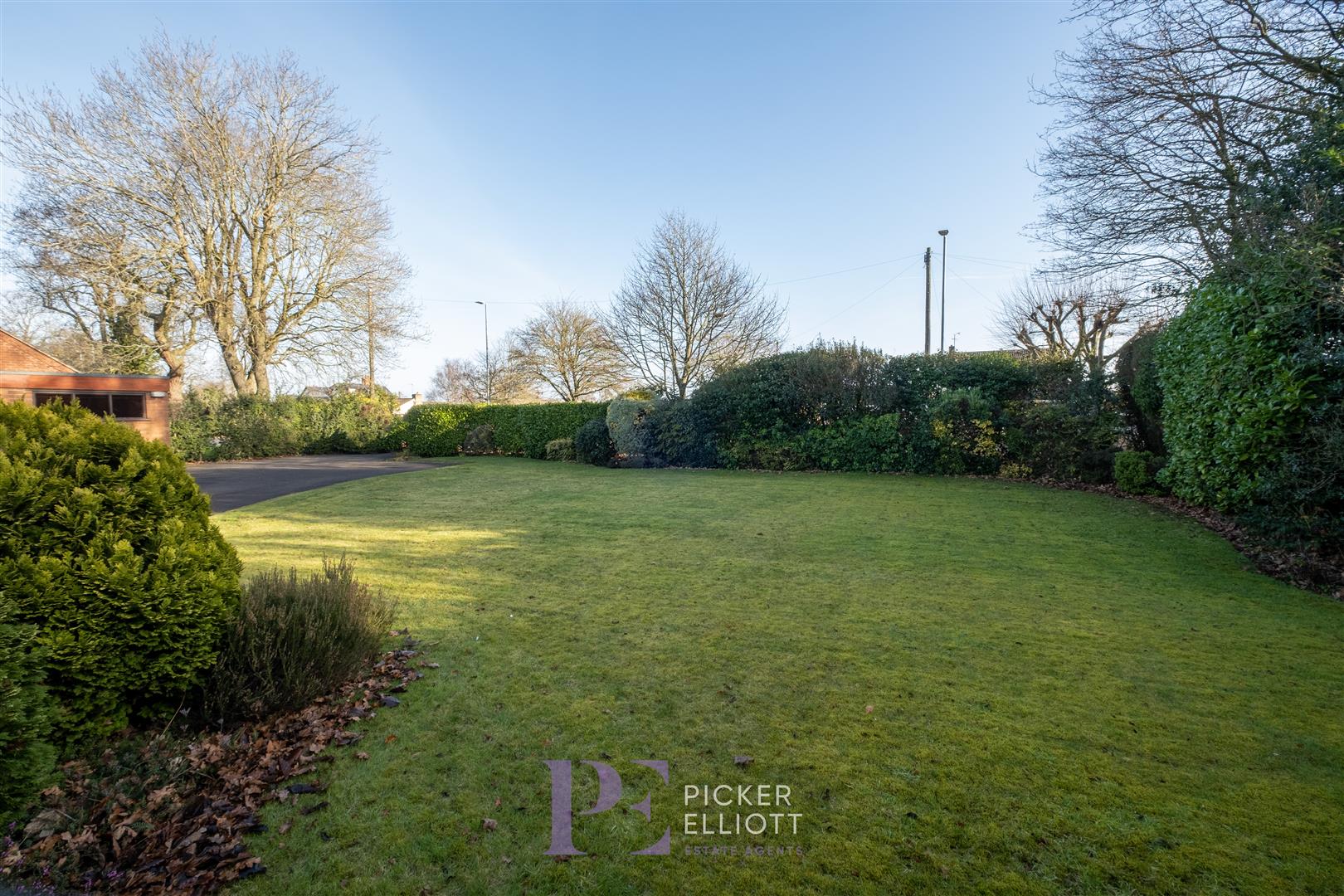 4 bedroom Detached House for sale in Burbage