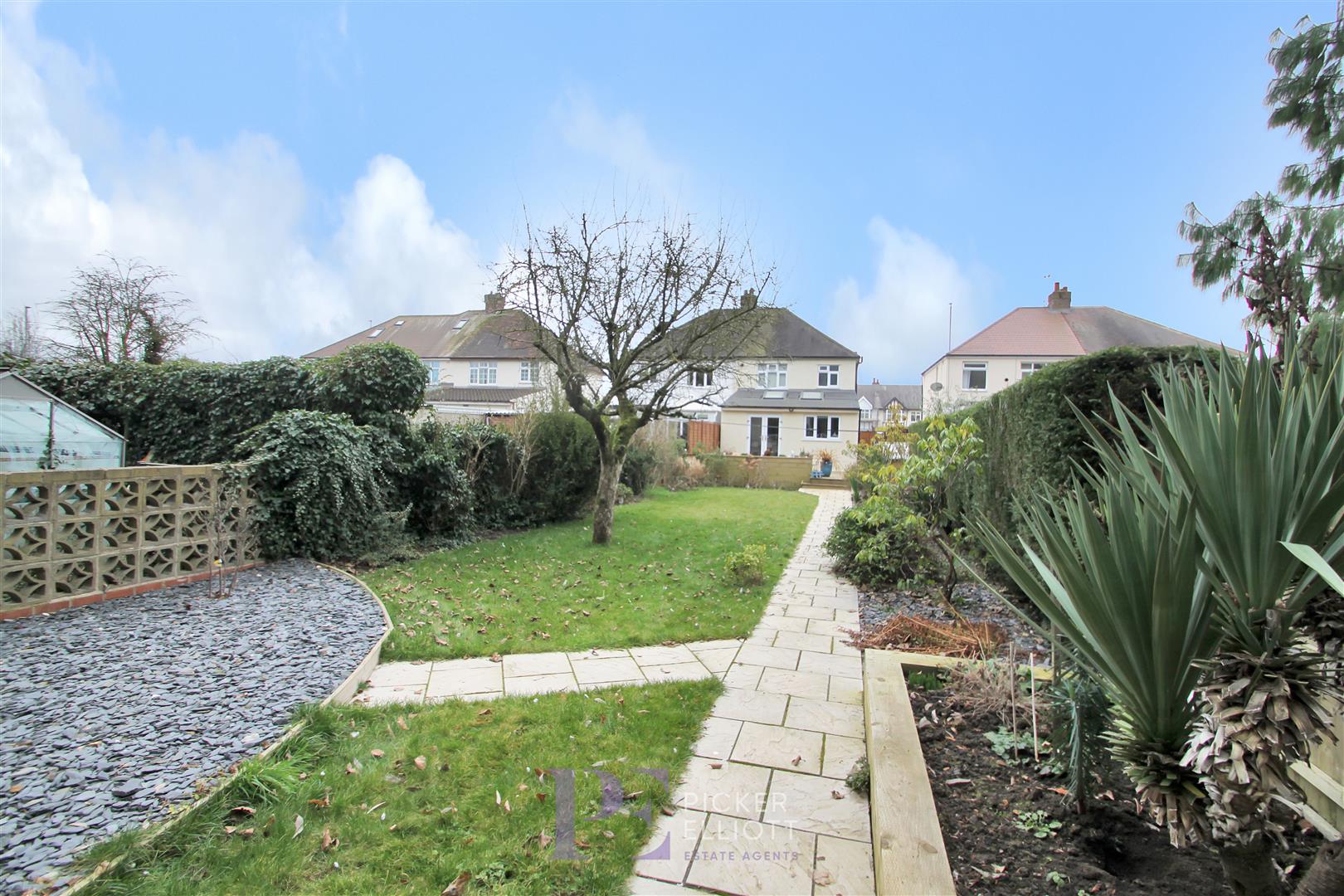 3 bedroom SemiDetached House for sale in Hinckley