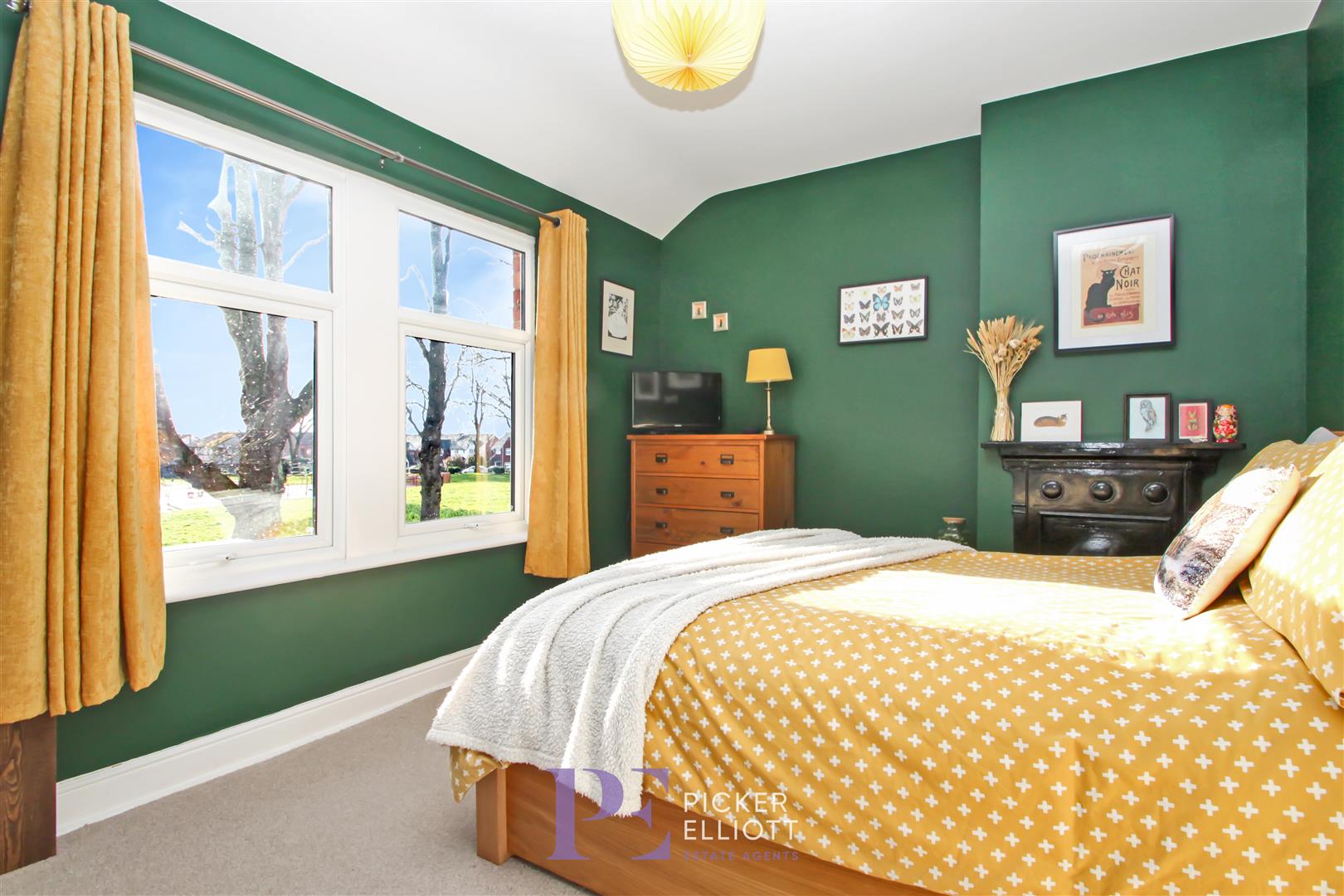 2 bedroom Terraced House for sale in Hinckley