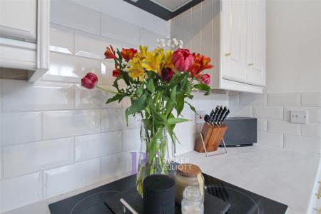 Living Kitchen/Dining Room