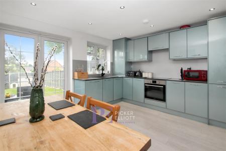 Kitchen Dining room