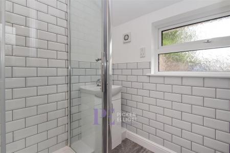 Re Fitted Ground Floor Shower Room