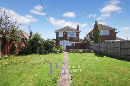 Expansive Rear Garden