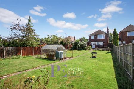 Expansive Rear Garden