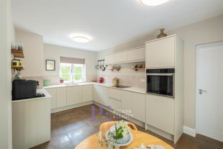 Re Fitted Dining Kitchen