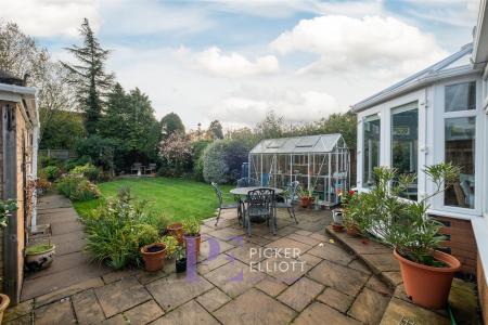 Expansive Rear Garden