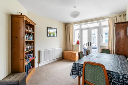 19-Cleeve-Road-24