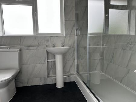 Bathroom.JPG
