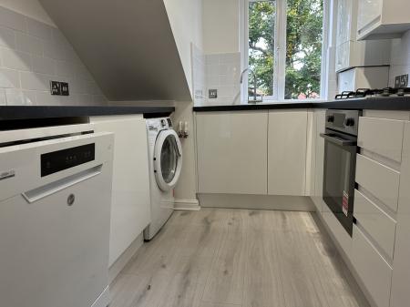 Kitchen 3.jpeg