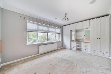 1356296-10-68cacd2a7