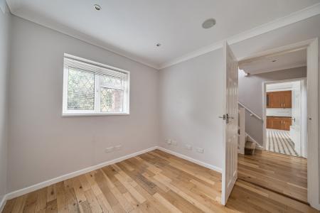 1356296-27-68cacf88f