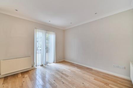 1356296-26-68cacf807