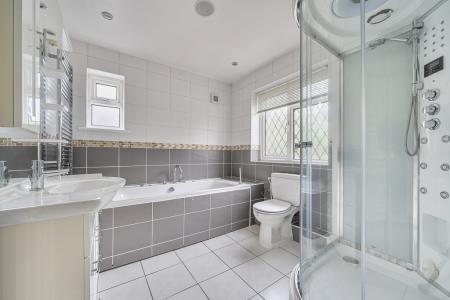 1356296-17-68cace323