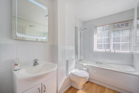 1356095-4-68d28aa227